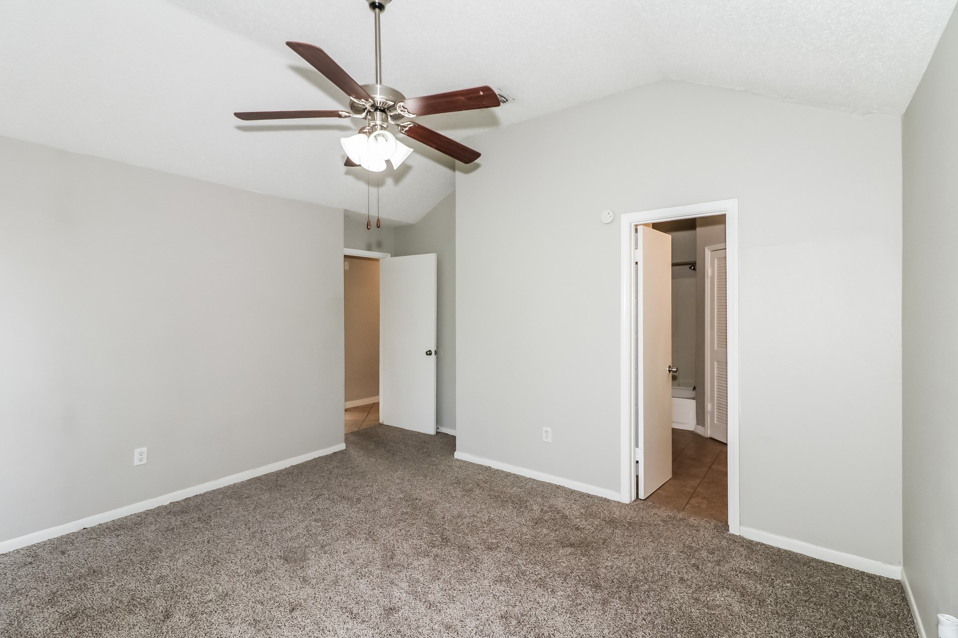6426 New World Drive Property Photo 11
