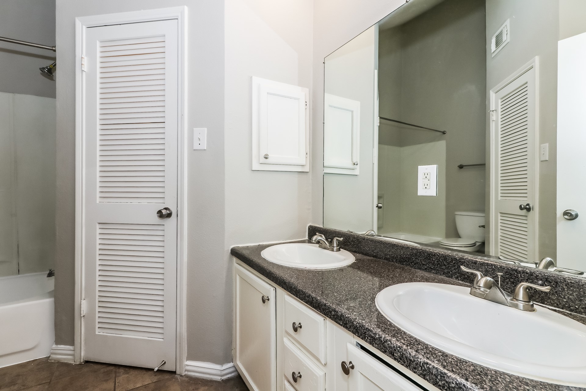 6426 New World Drive Property Photo 14