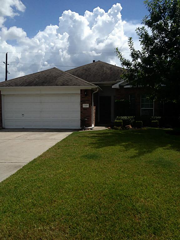 2205 Highland Crossing Drive Property Photo 3