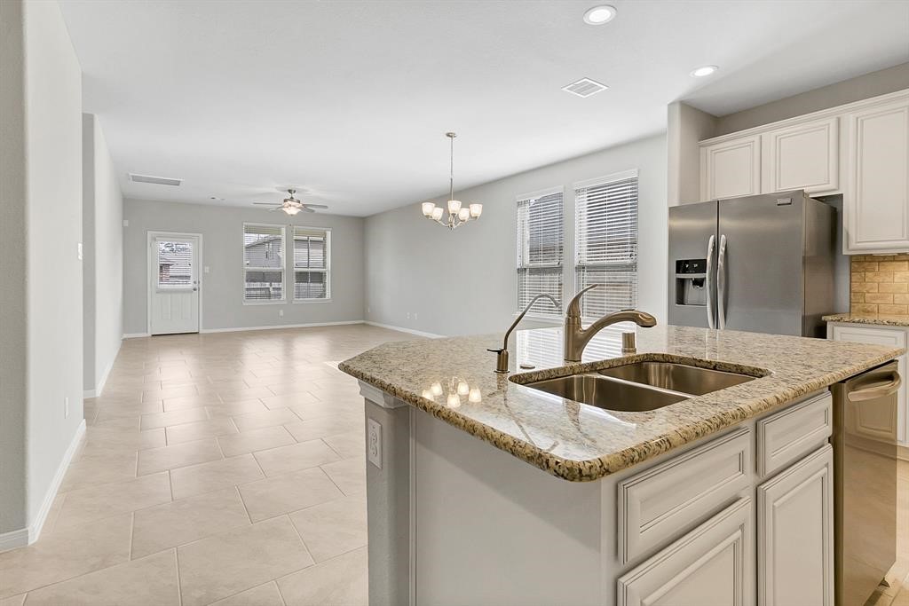 14019 S Wind Cave Court Property Photo 4