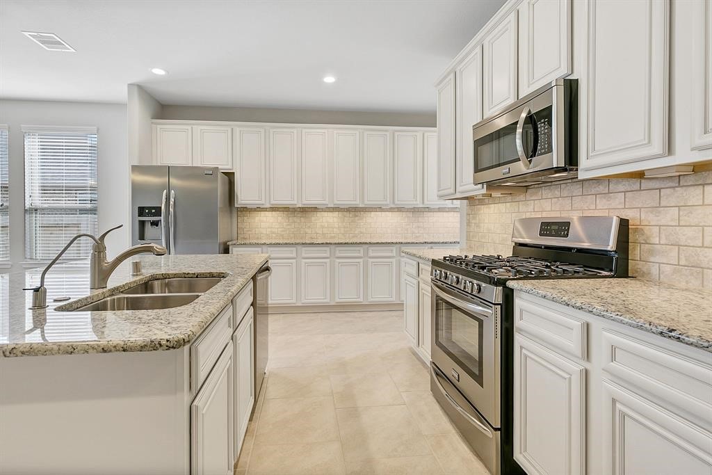 14019 S Wind Cave Court Property Photo 7