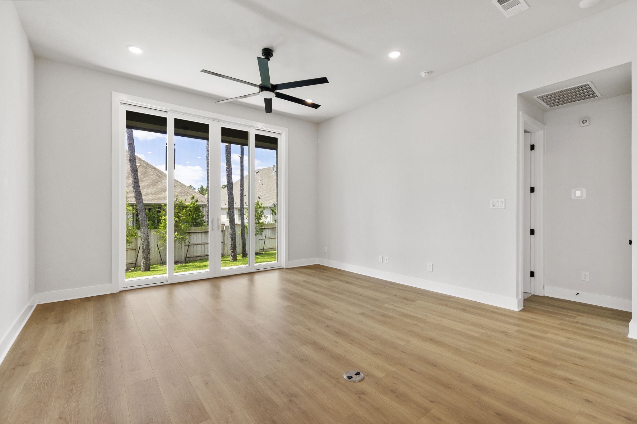 415 N Hillary Step Place Property Photo 10
