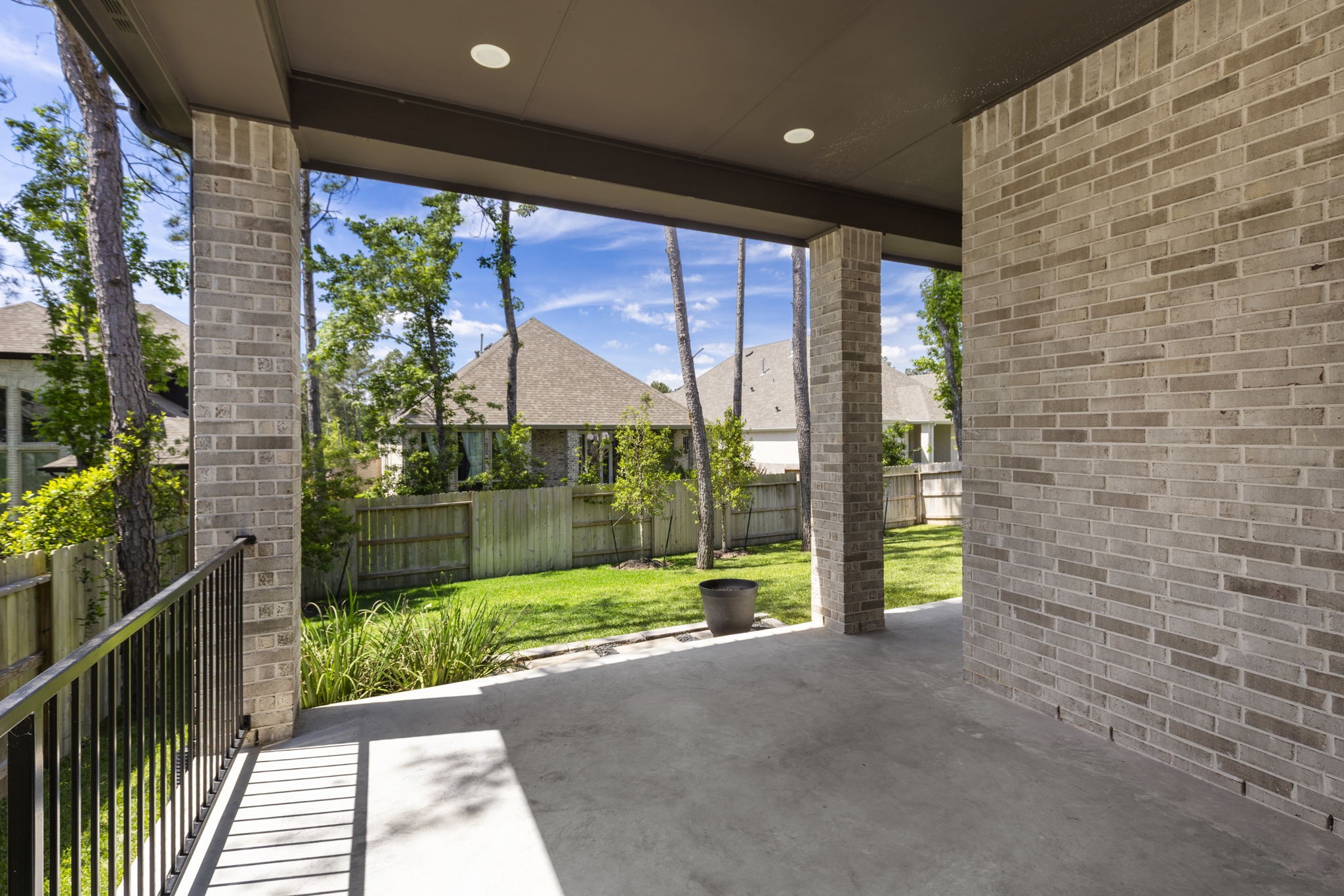 415 N Hillary Step Place Property Photo 36