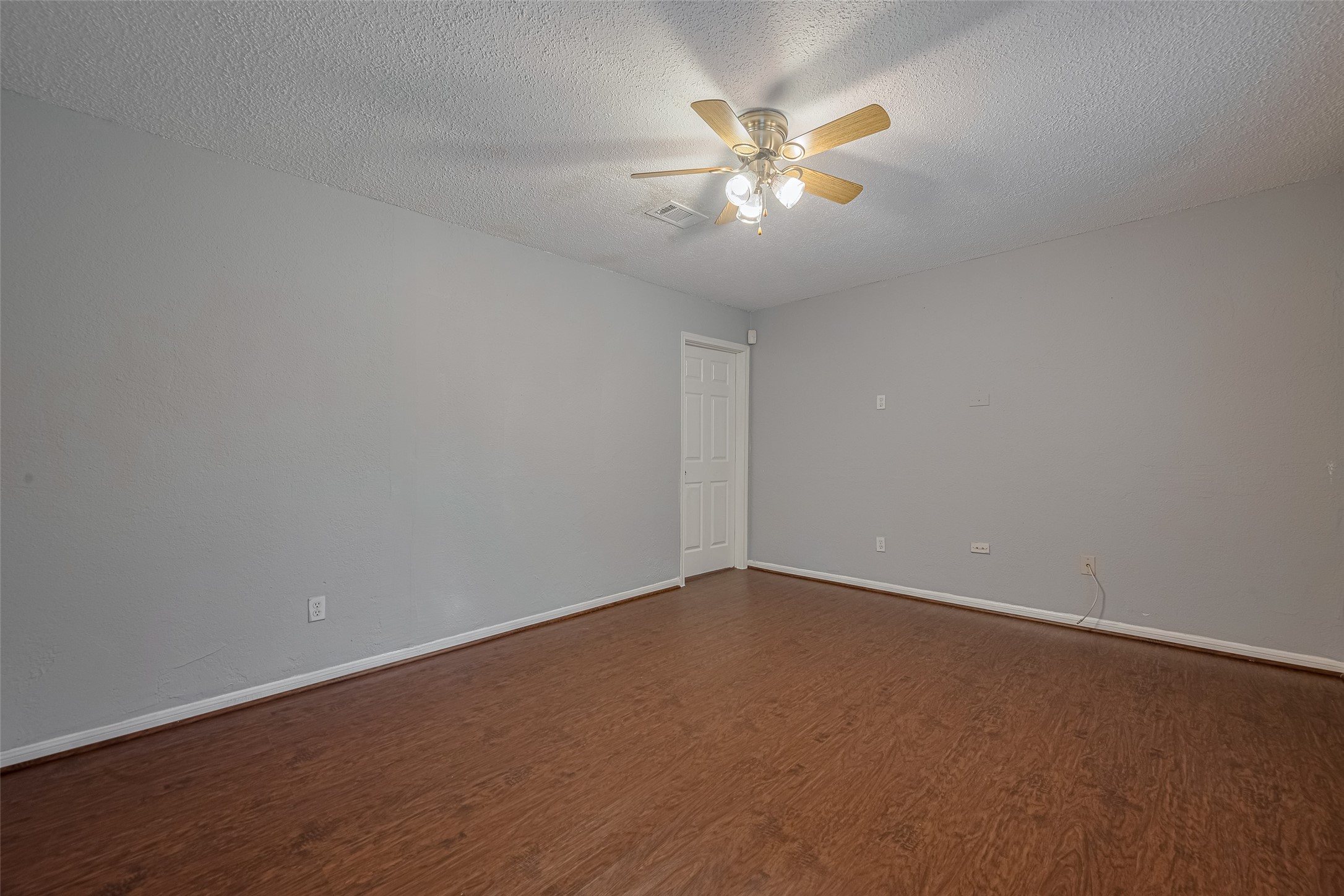 3610 Bee Bayou Lane Property Photo 8