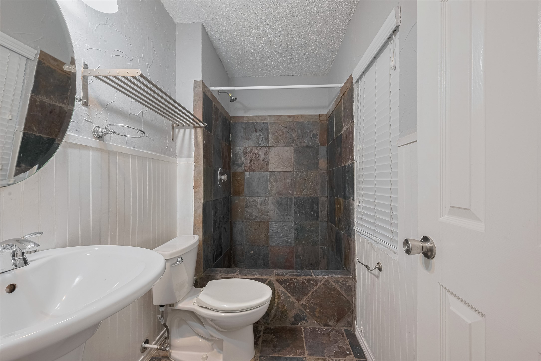 3610 Bee Bayou Lane Property Photo 32