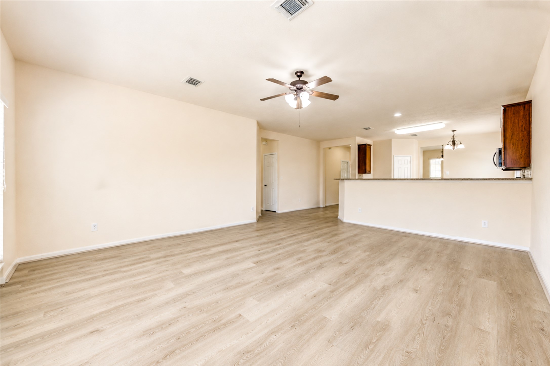 7419 Sabinal Creek Drive Property Photo 22