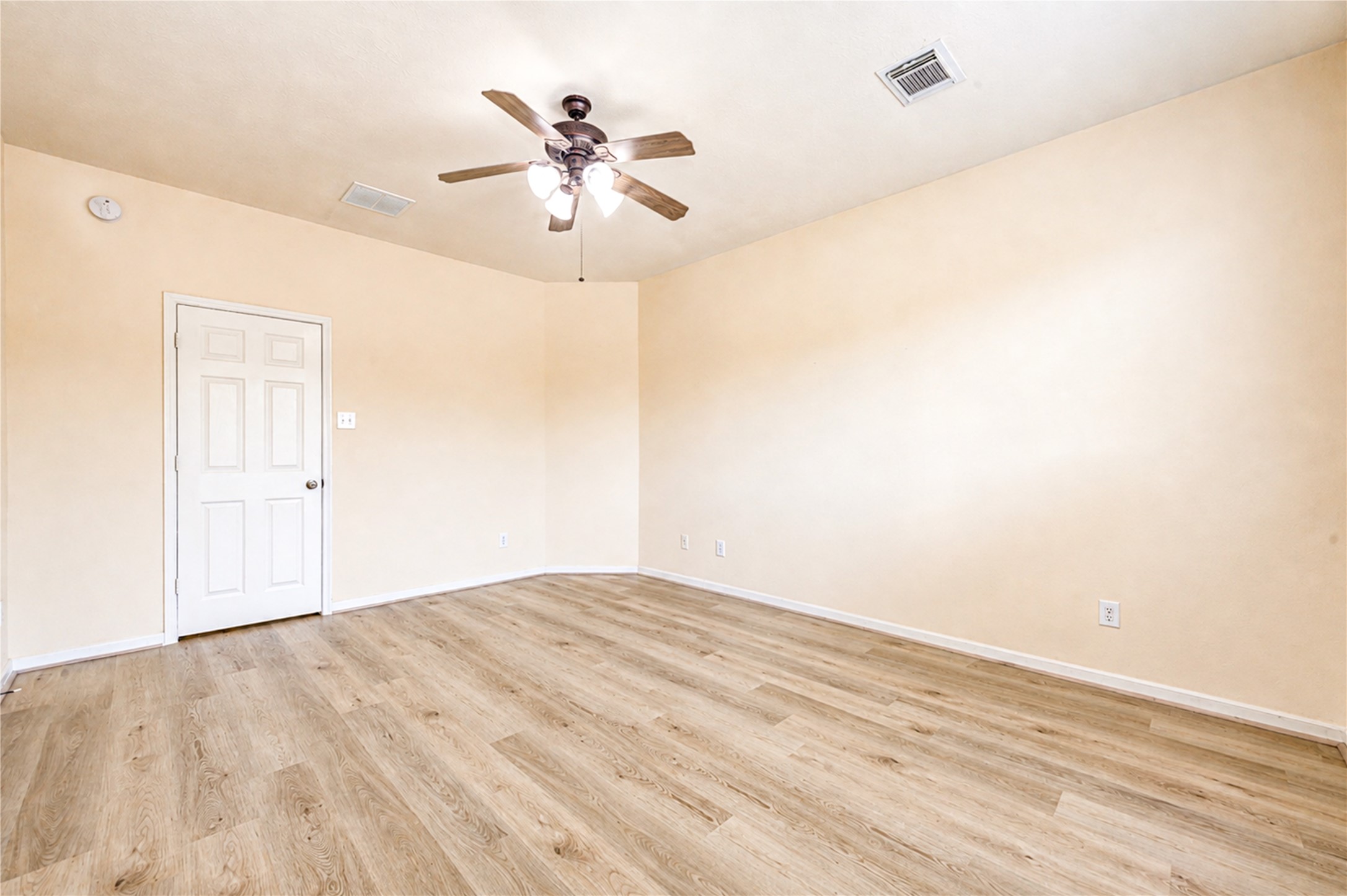 7419 Sabinal Creek Drive Property Photo 26