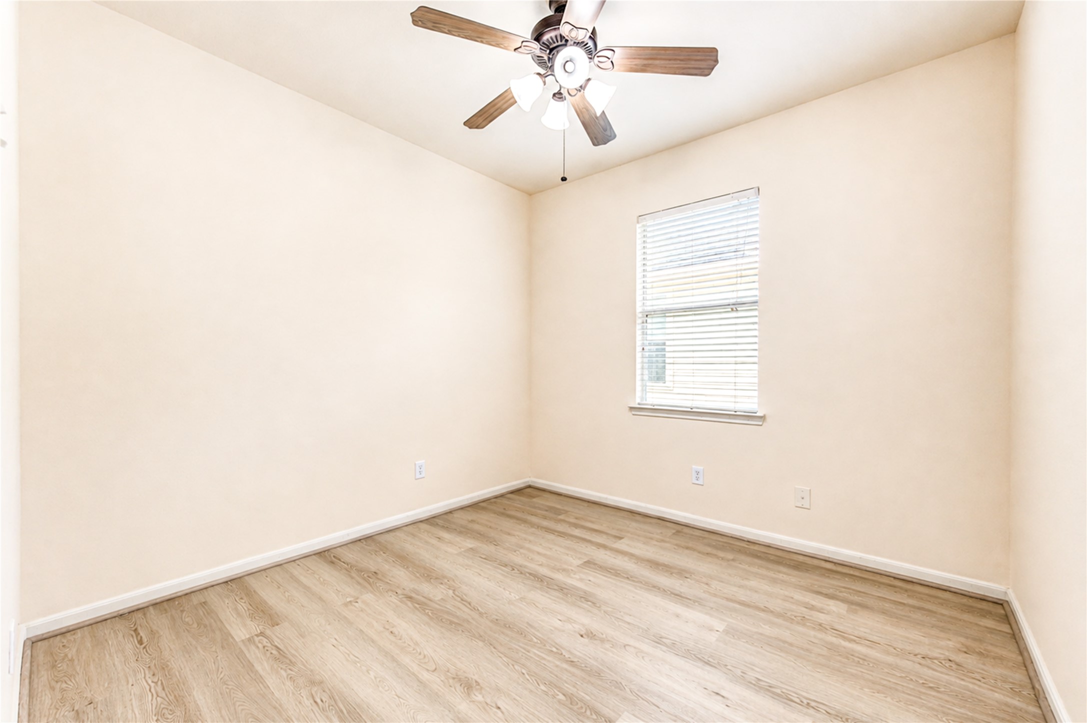 7419 Sabinal Creek Drive Property Photo 35