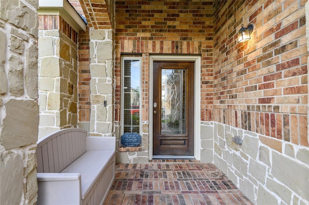 2314 Terracina Court Property Photo 8