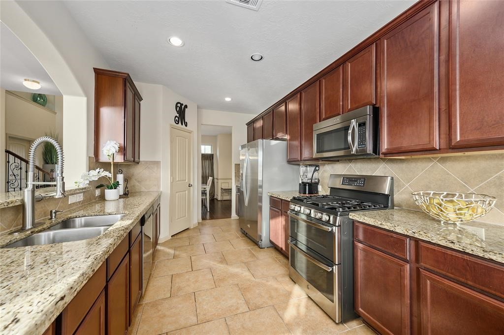 2314 Terracina Court Property Photo 12