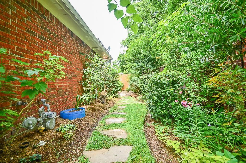 46 Grants Lake Circle Property Photo 29