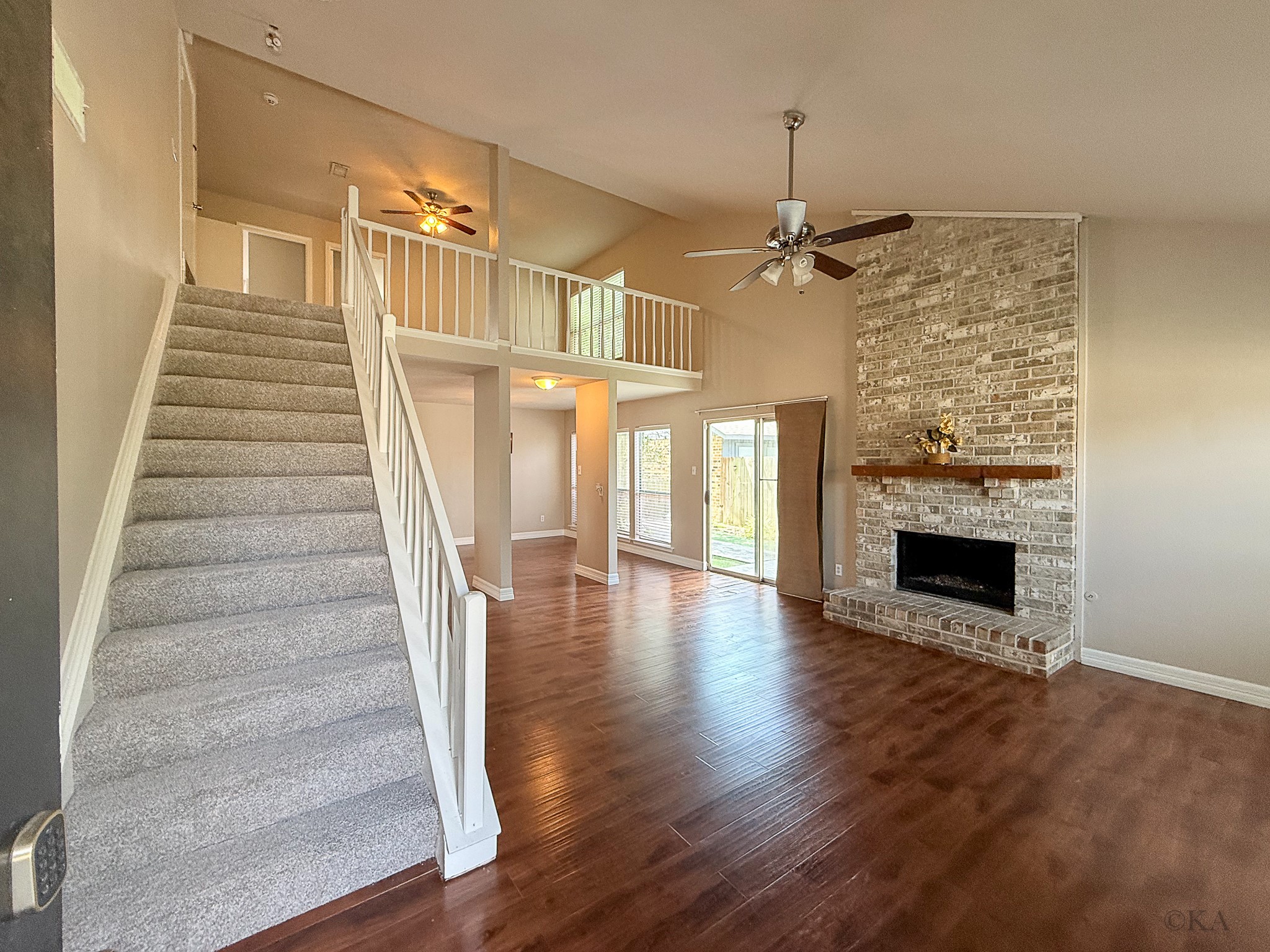 3543 Duncaster Drive Property Photo 3