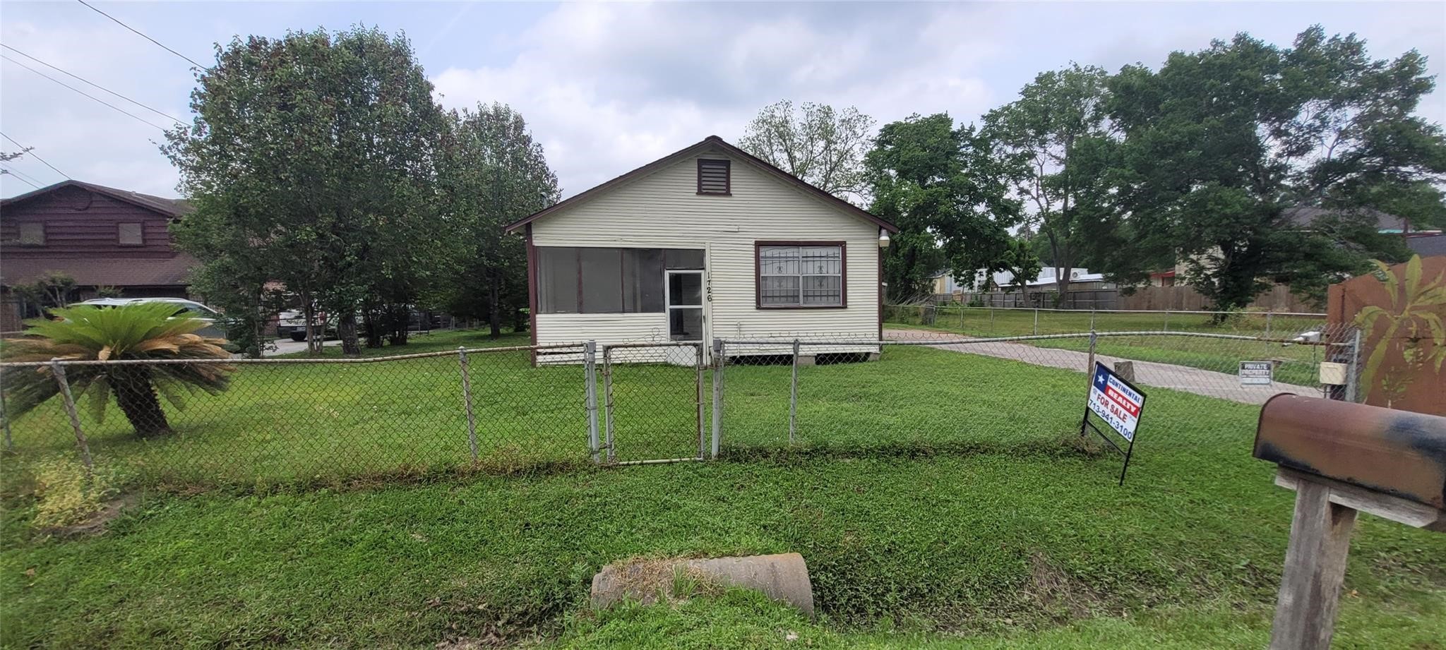 1726 Paul Quinn Street Property Photo 1