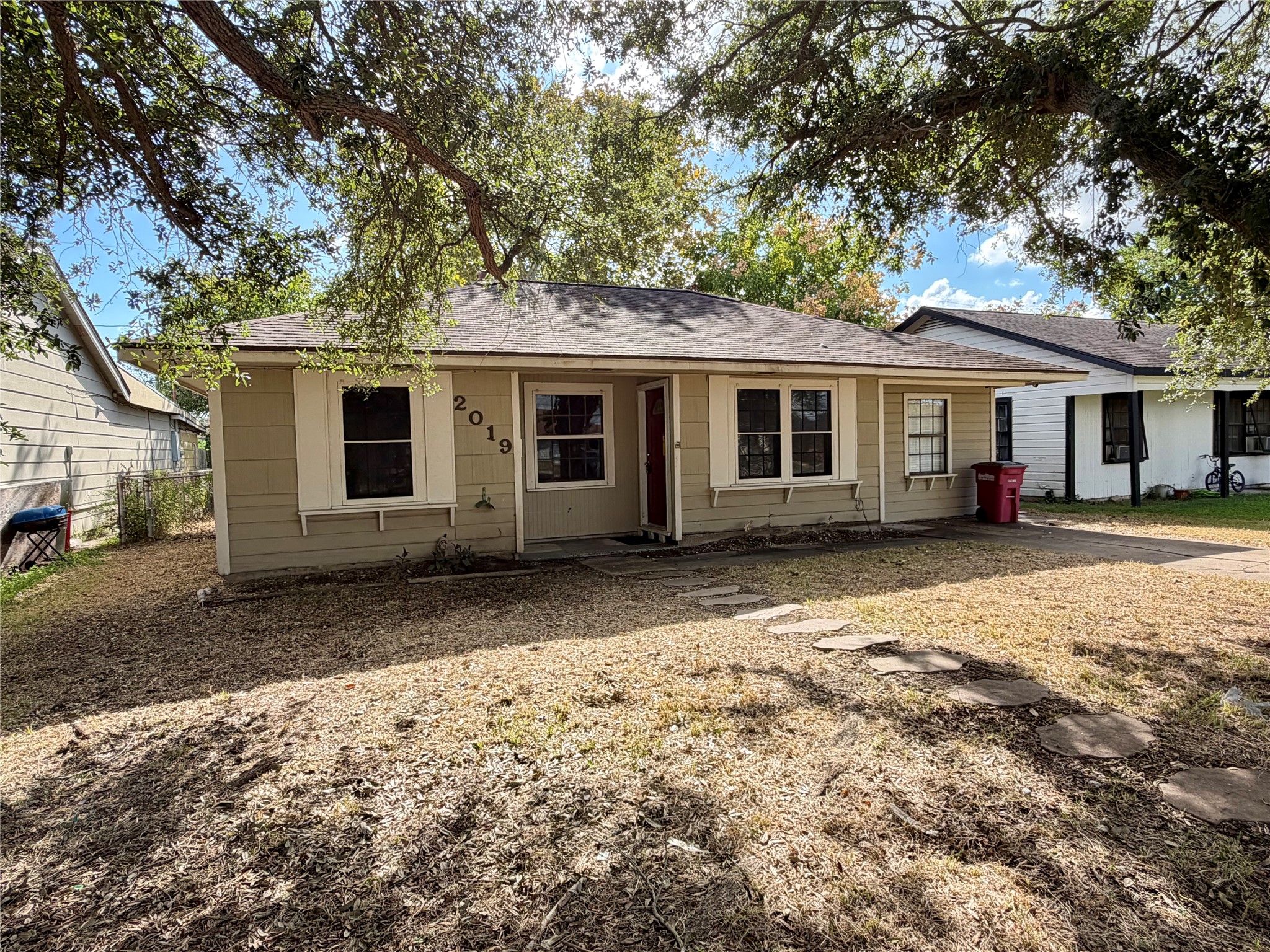 2019 N Avenue H Property Photo 1