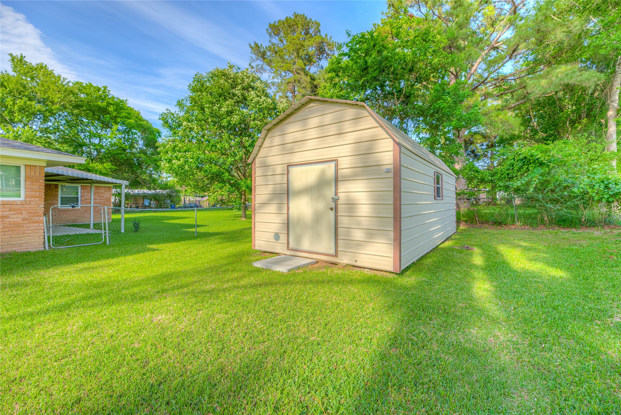 814 N Willis Avenue Property Photo 12