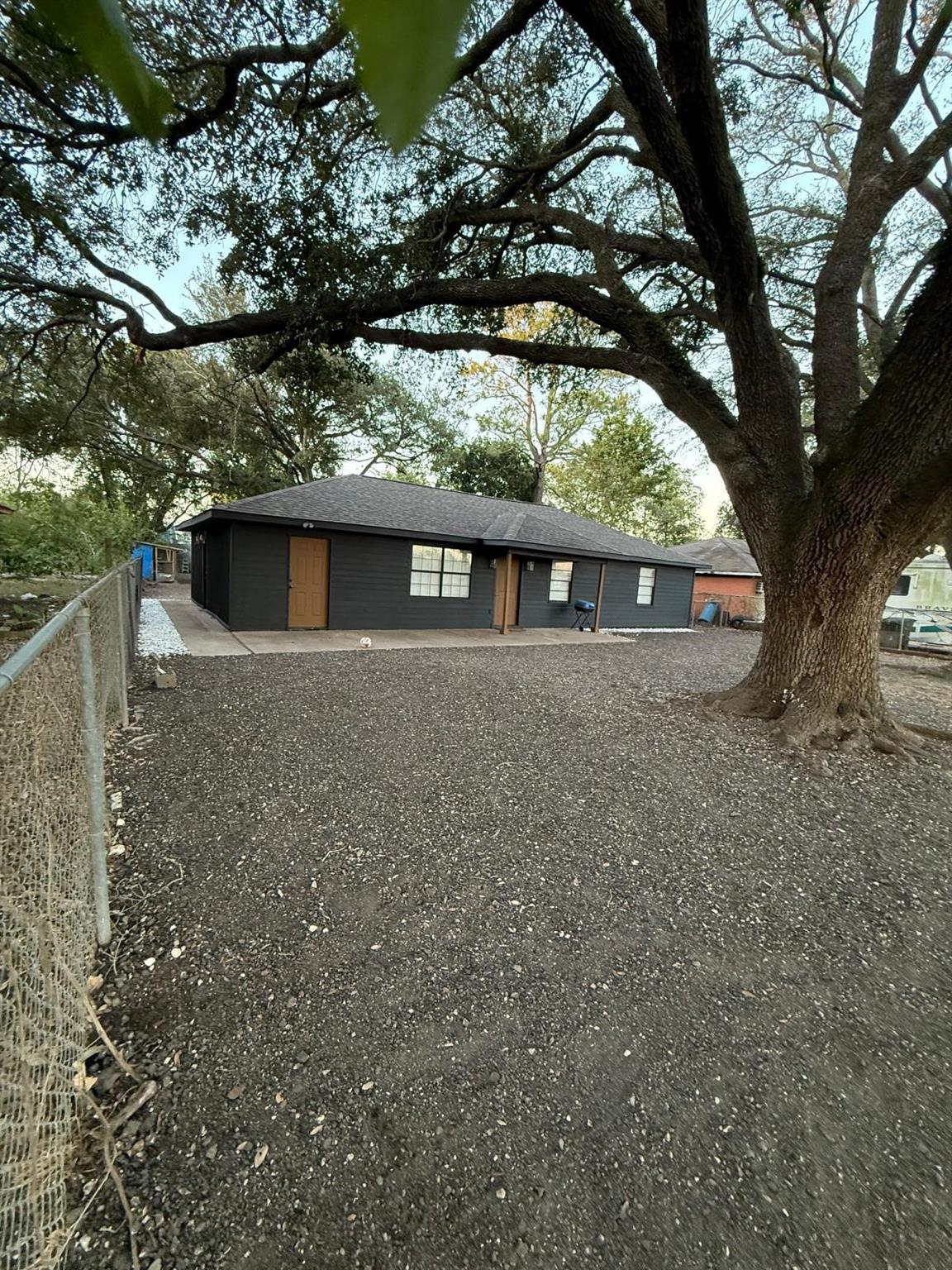 4323 Jamie Lane E, Houston TX 77048 Property Photo 1
