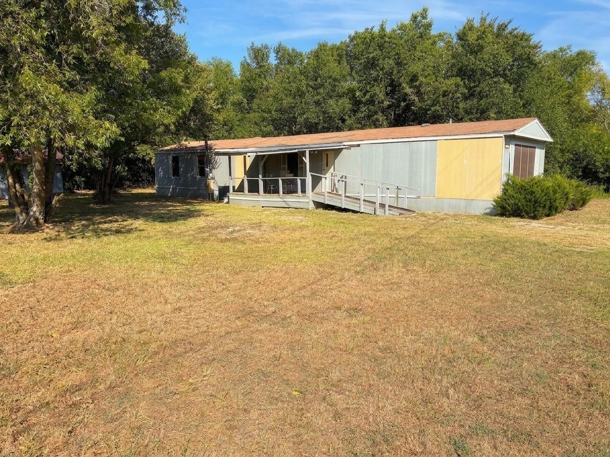 1304 S Beaton Street, Corsicana Tx 75110 Property Photo 2