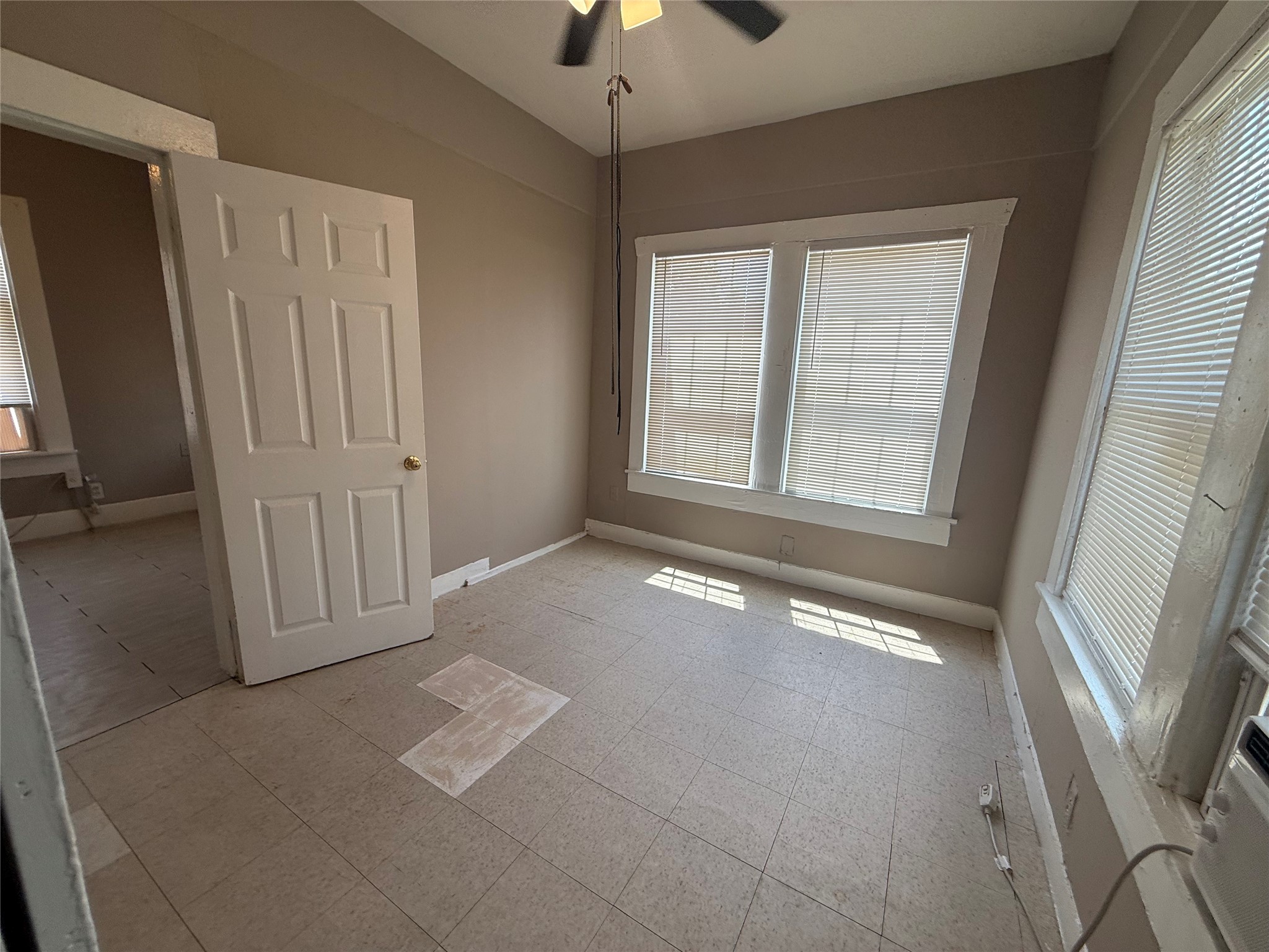 7301 Avenue L Property Photo 8