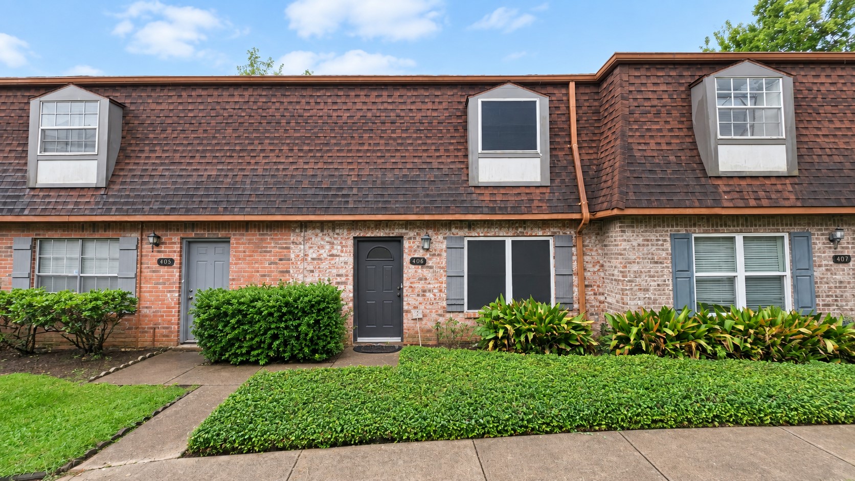 9303 Hammerly Boulevard 406 Property Photo 1