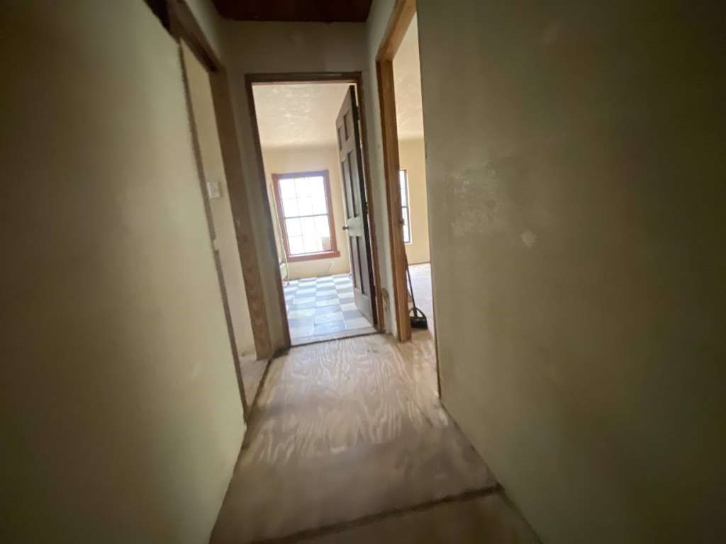 299 N Loop Drive Property Photo 6