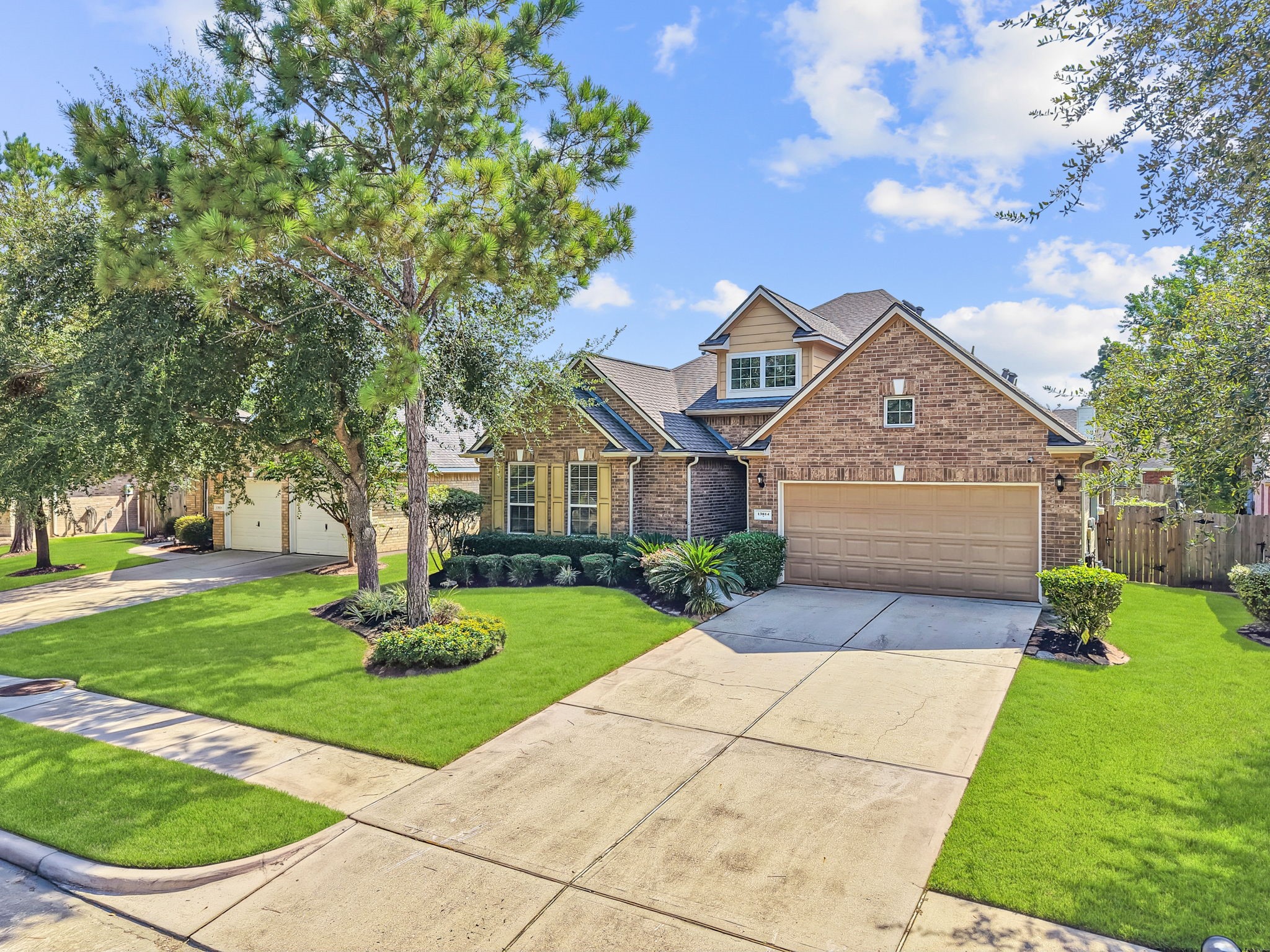 13814 Parkers Cove Property Photo 1
