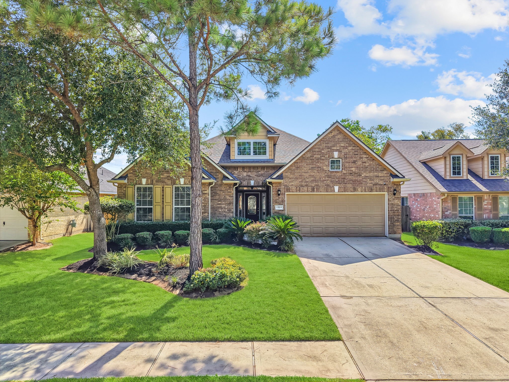 13814 Parkers Cove Property Photo 1