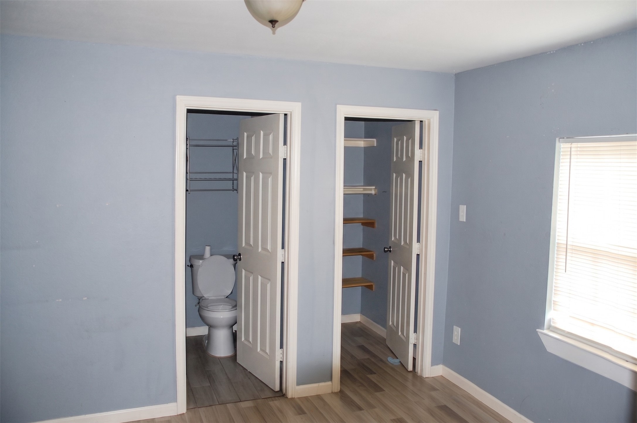 806 Granville Drive Property Photo 5