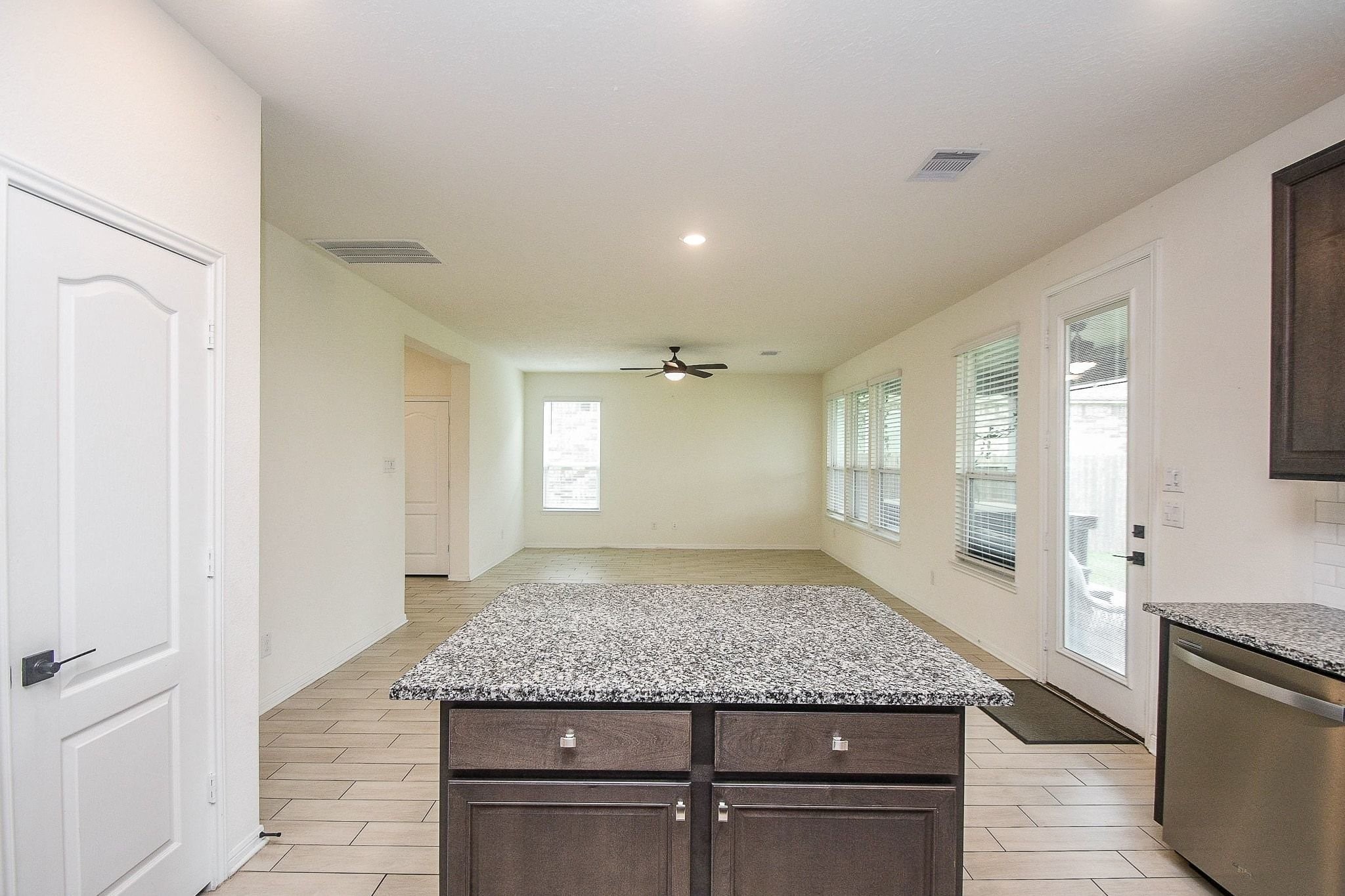 5027 Hickory Deer Lane Property Photo 10