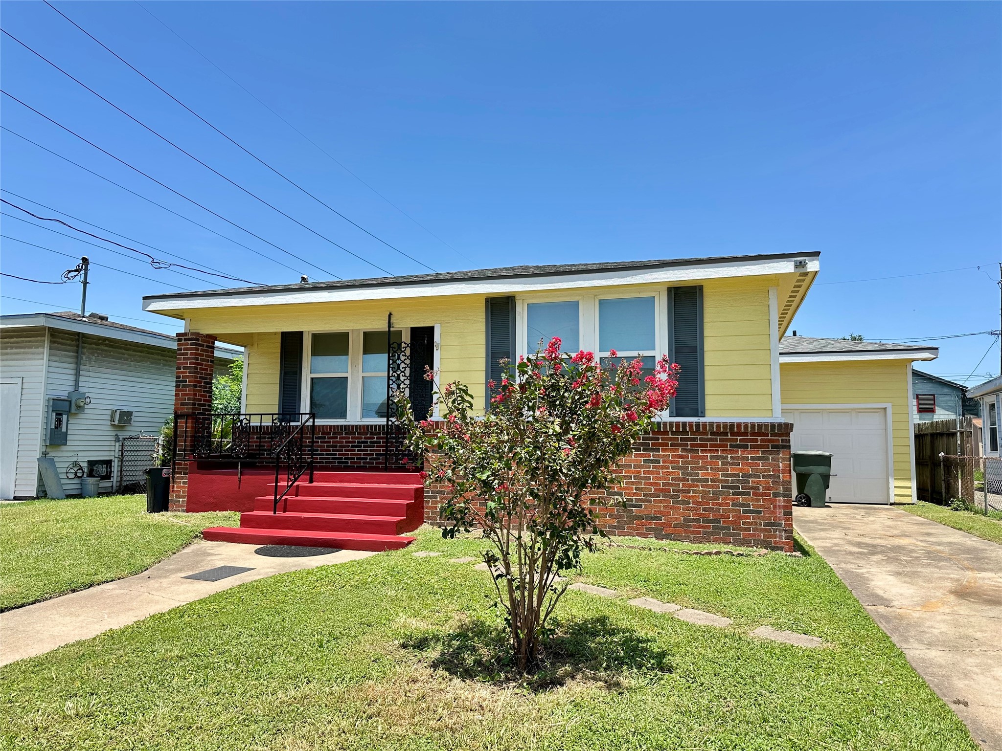 5222 Avenue O Property Photo 1
