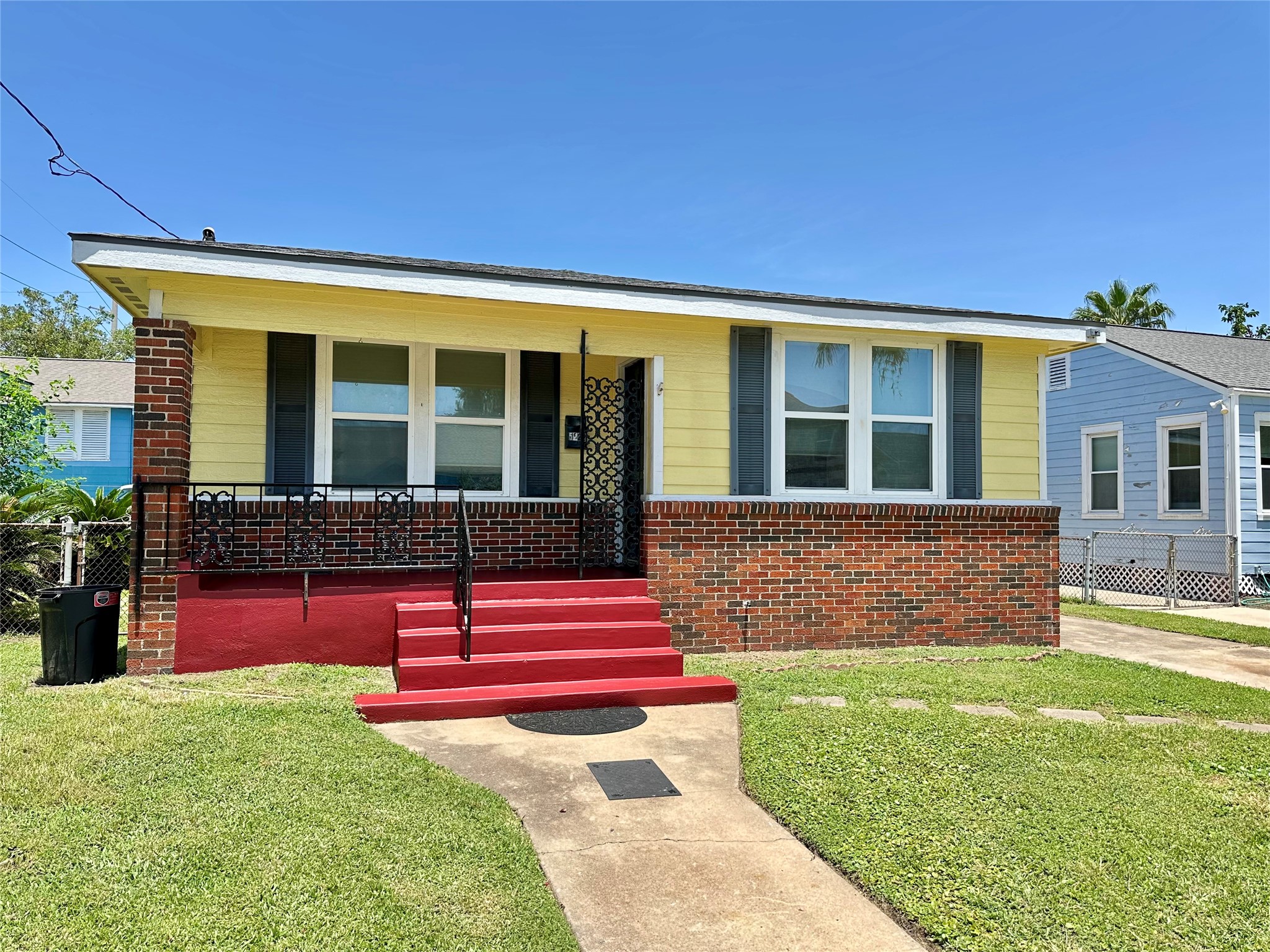 5222 Avenue O Property Photo 2