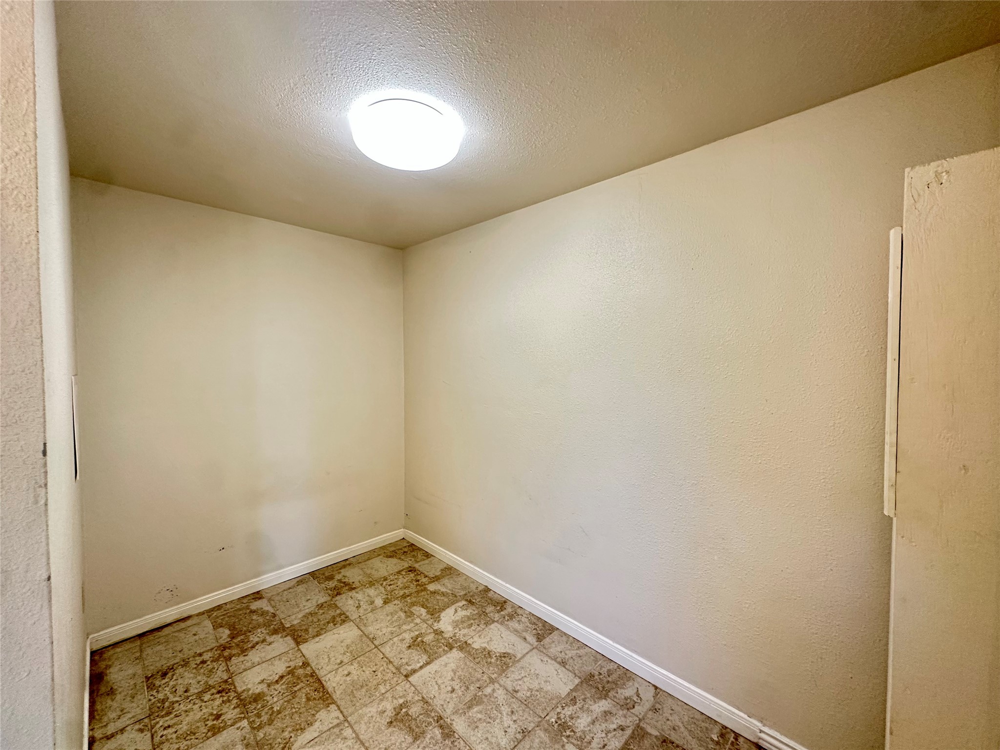 5222 Avenue O Property Photo 15