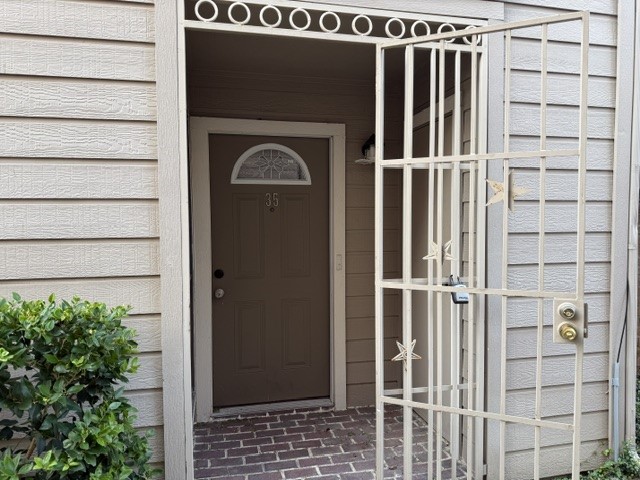 6701 Sands Point Drive 35 Property Photo 2