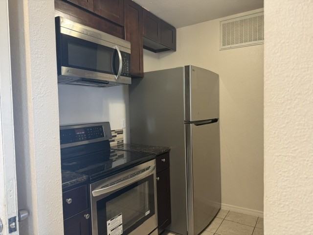 6701 Sands Point Drive 35 Property Photo 9
