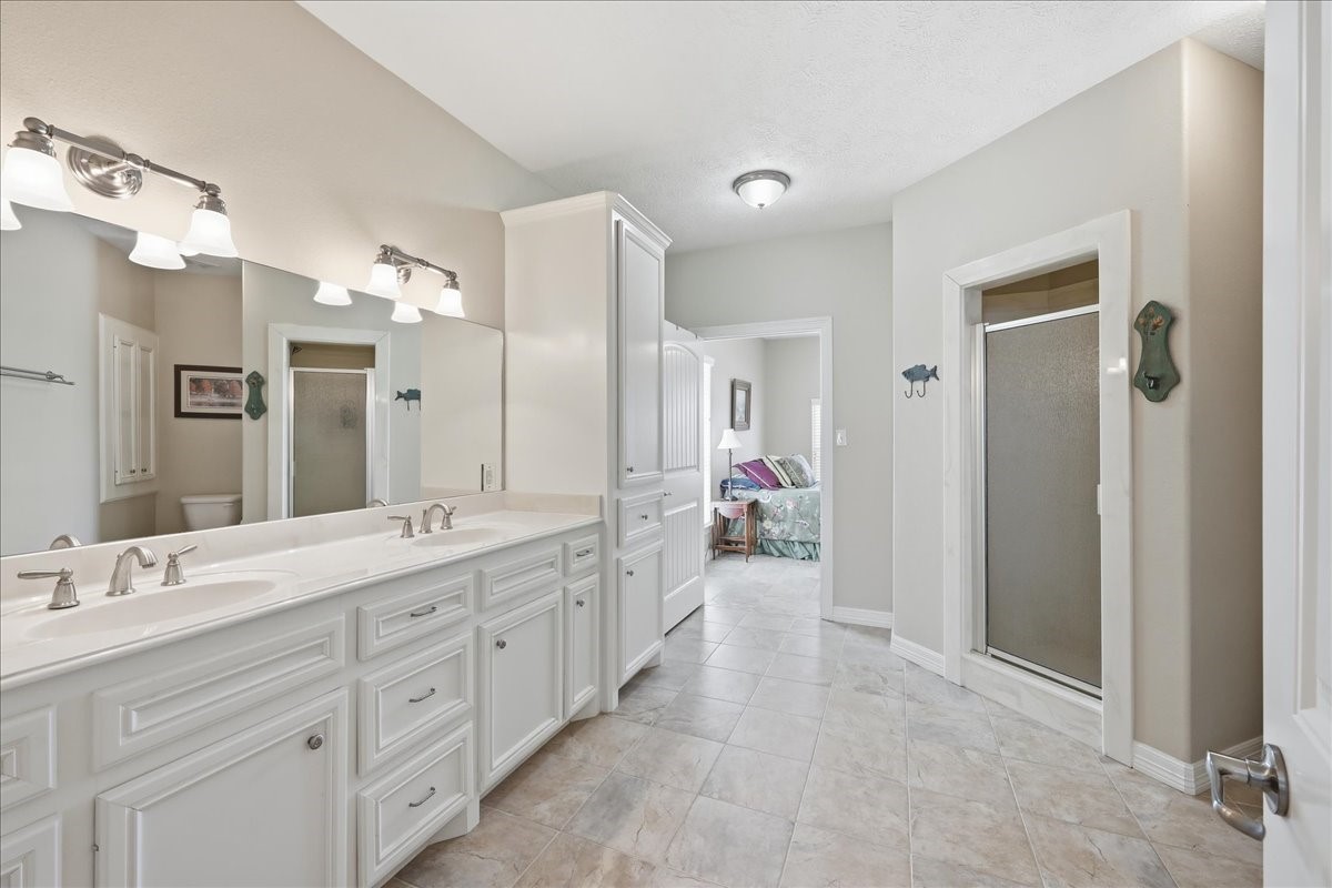 207 Heartfield Lane Property Photo 19