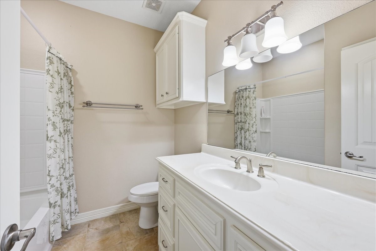207 Heartfield Lane Property Photo 27