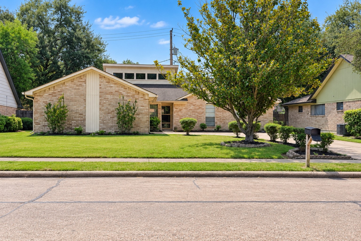 10434 Carlow Lane Property Photo 1