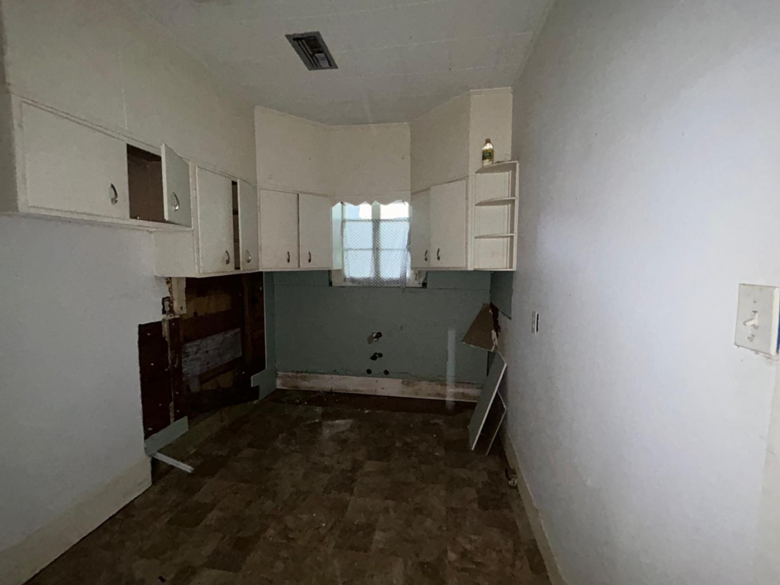4340 Brandon Street Property Photo 7
