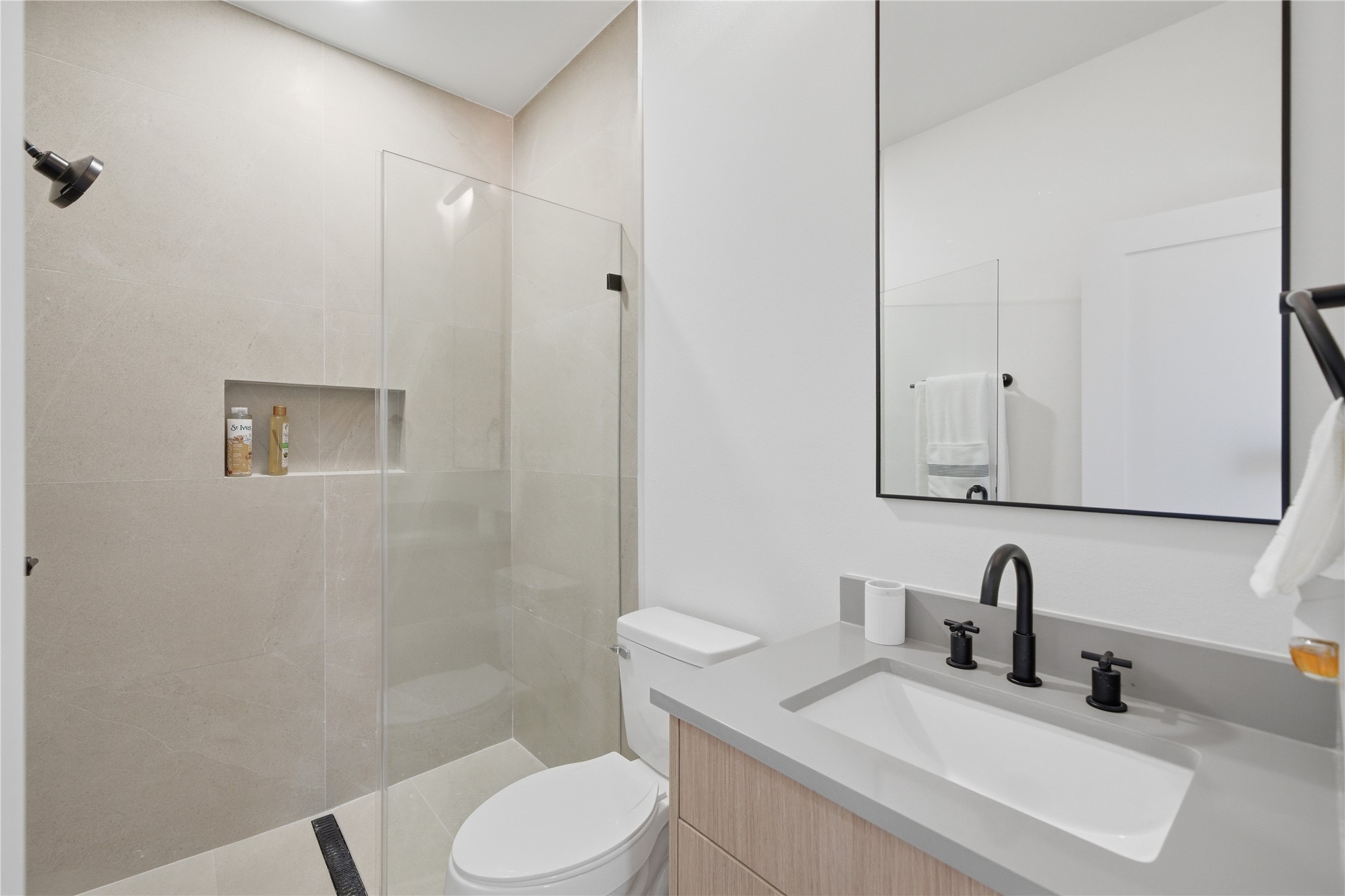 5505 Hershe Street Property Photo 13