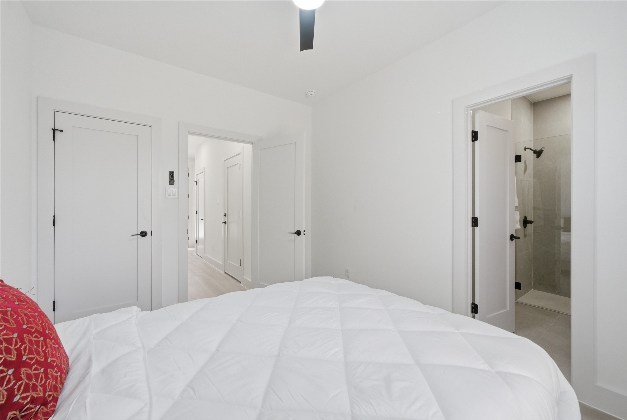 5505 Hershe Street Property Photo 16