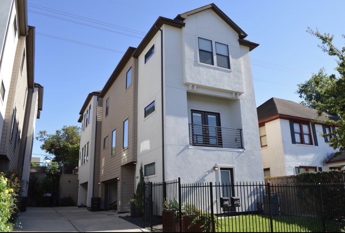 2805 Blodgett Street D Property Photo 14