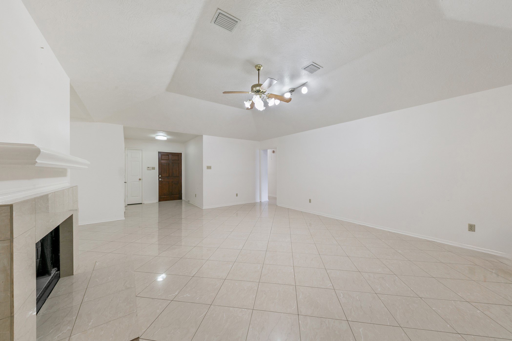 4410 Monaco Lane Property Photo 4