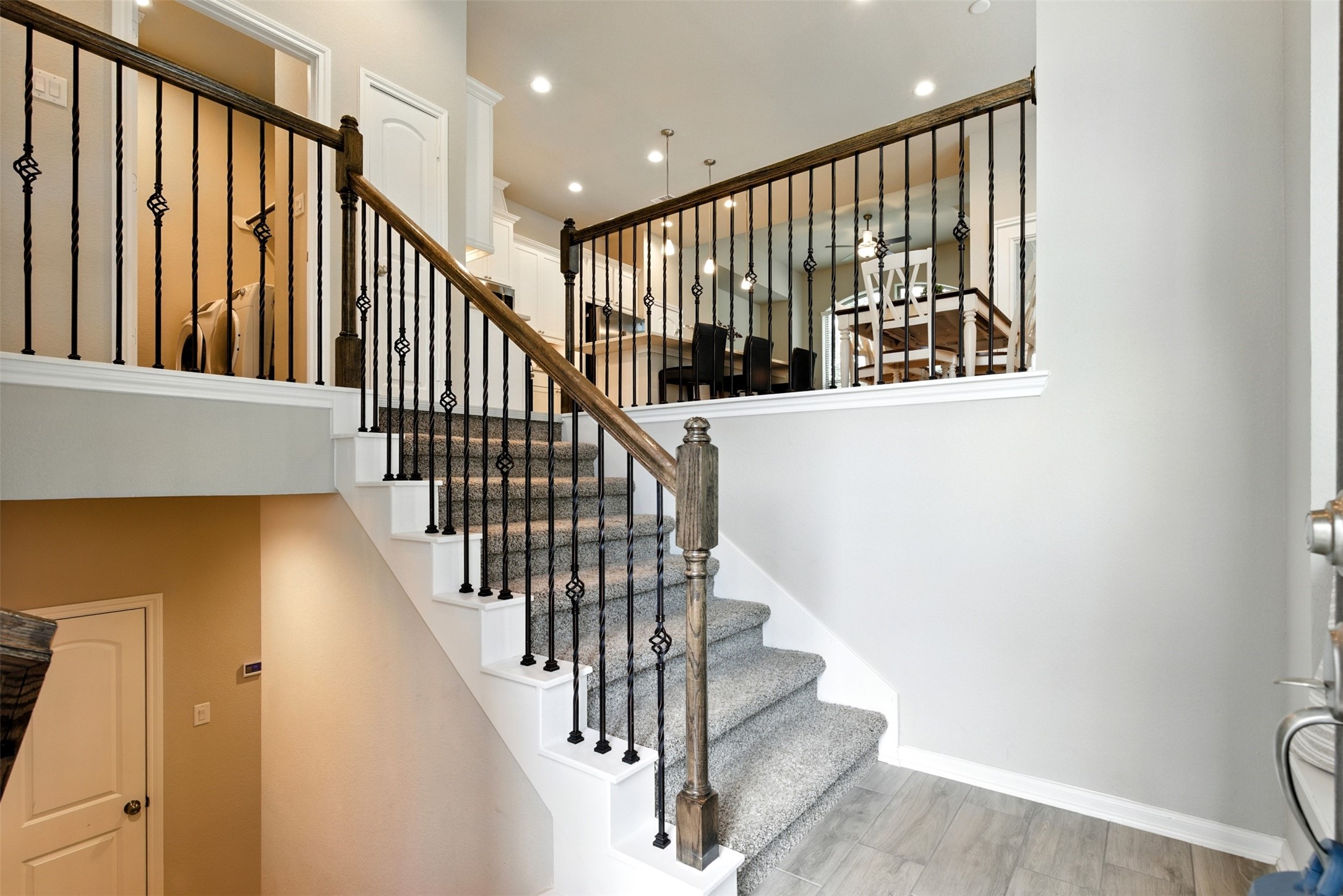 28092 Rocky Heights Drive Property Photo 4