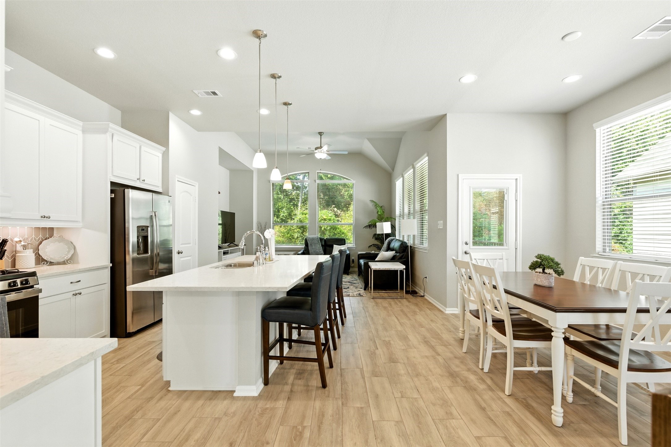 28092 Rocky Heights Drive Property Photo 5