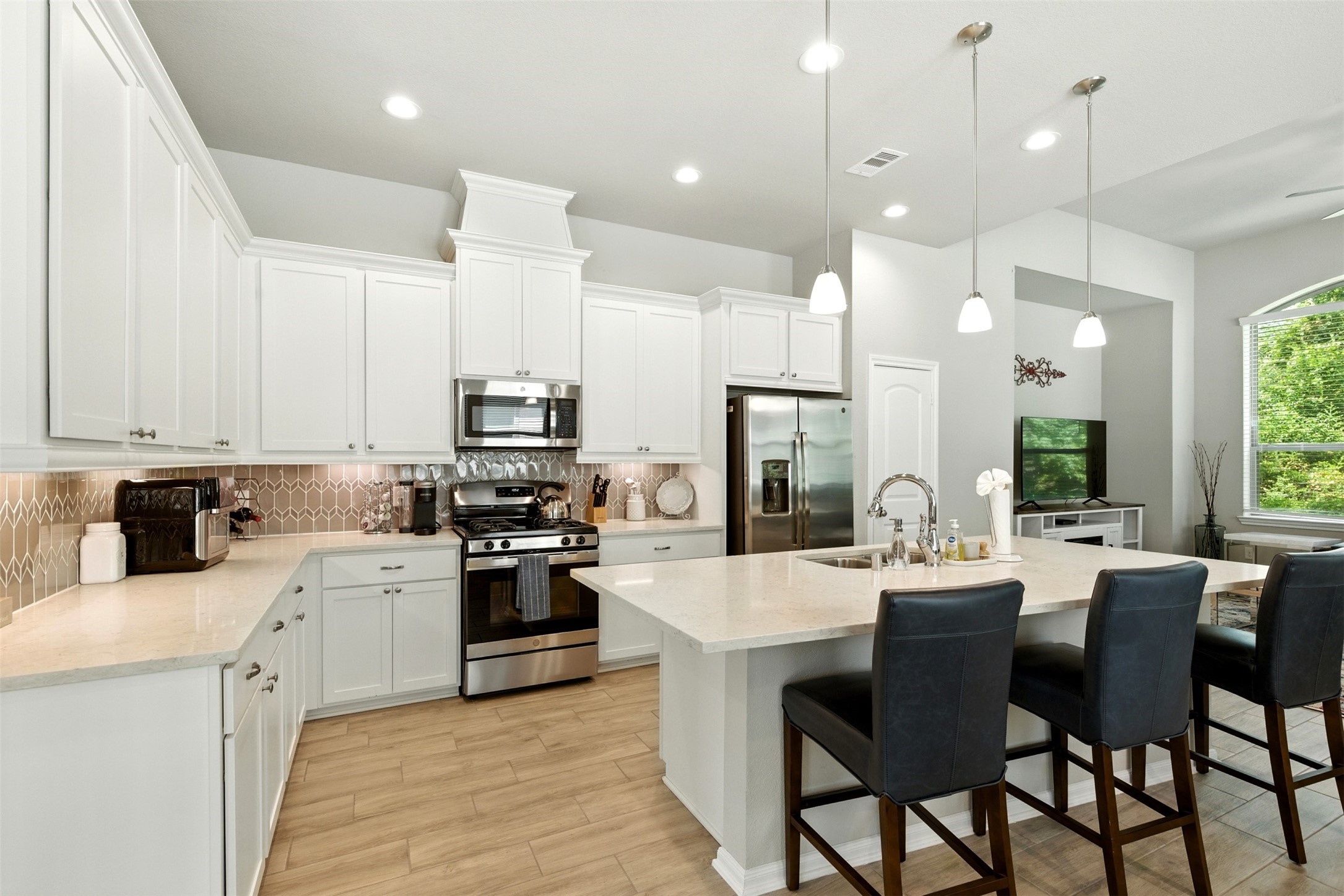 28092 Rocky Heights Drive Property Photo 8