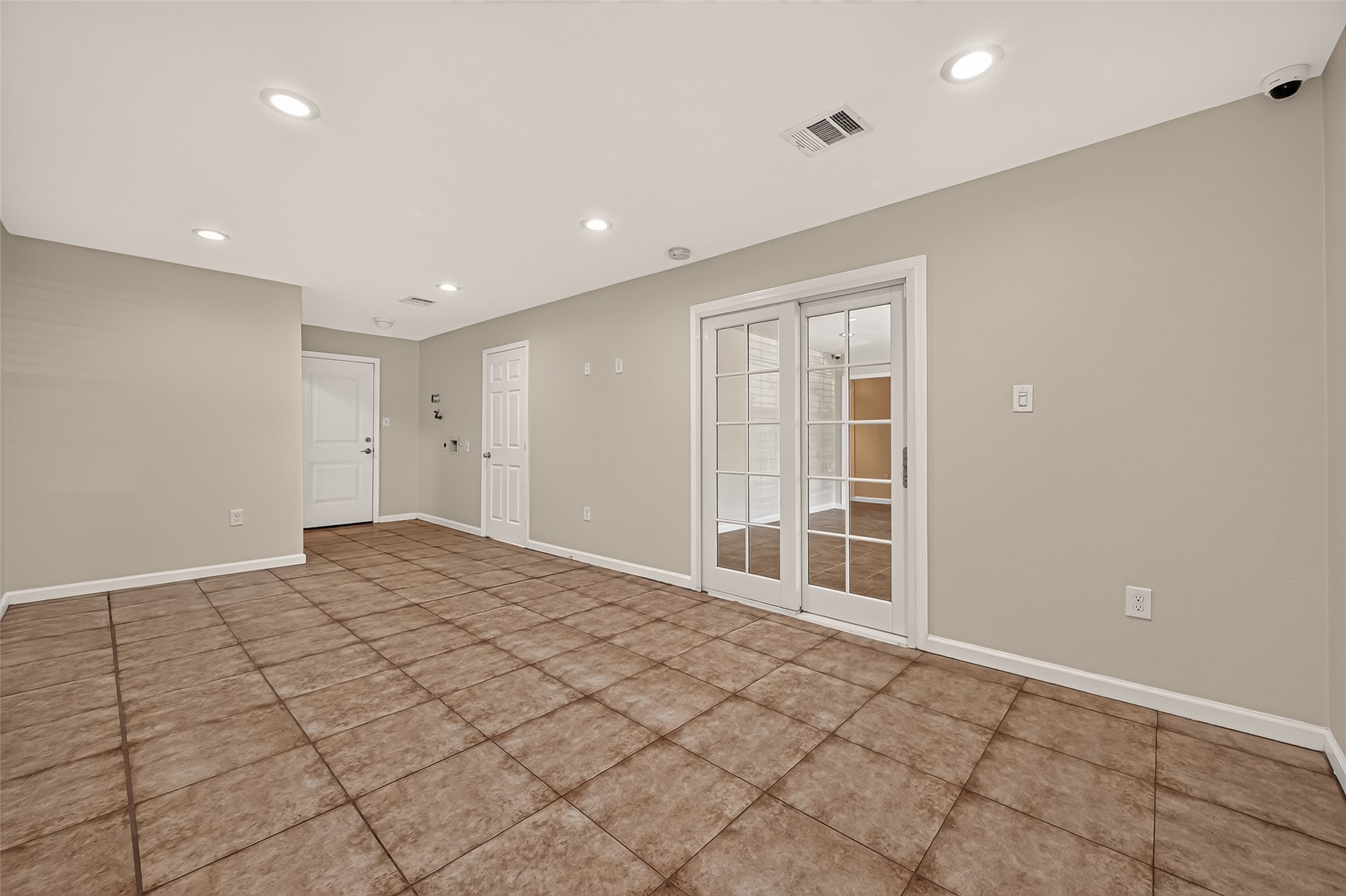 8402 Bascom Lane Property Photo 10
