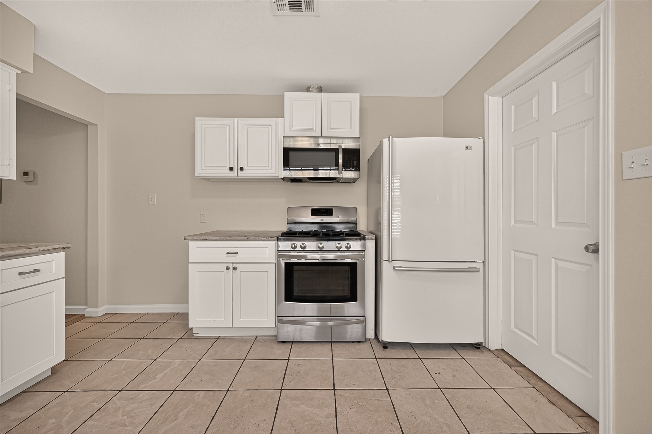 8402 Bascom Lane Property Photo 13