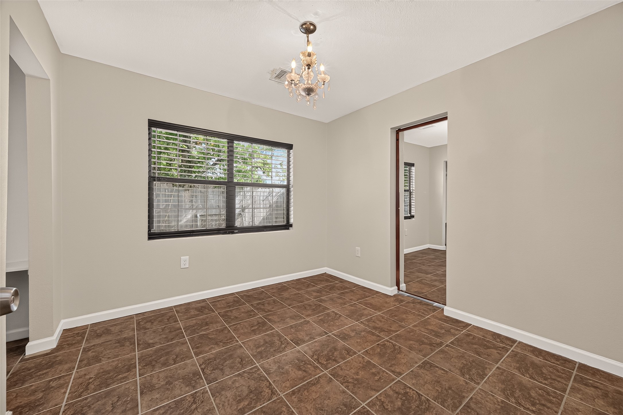 8402 Bascom Lane Property Photo 21