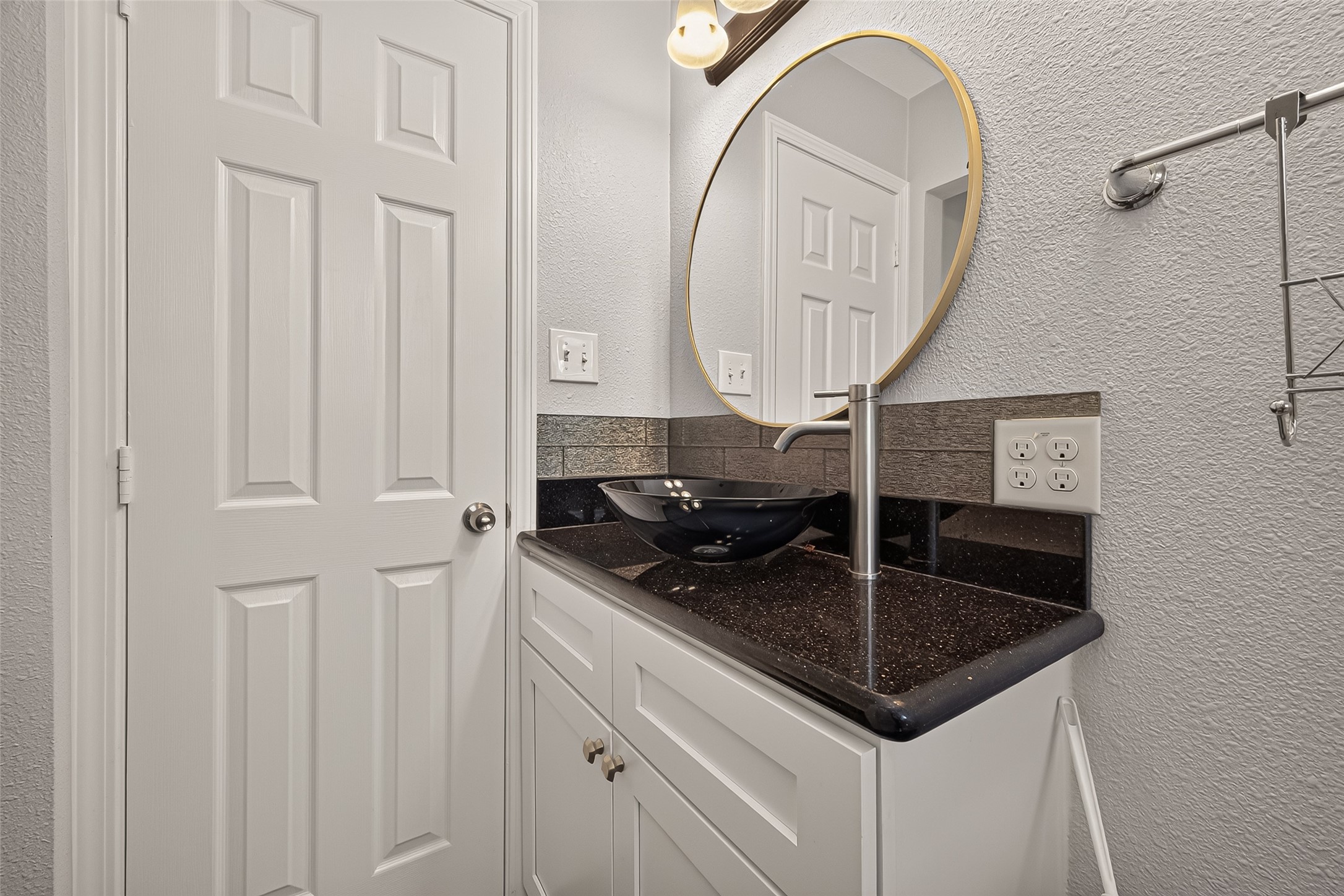 8402 Bascom Lane Property Photo 35
