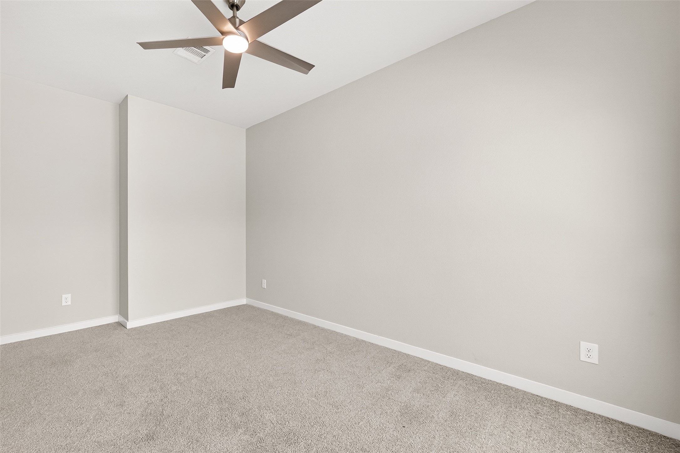 305 E Tranquil Fields Lane Property Photo 6