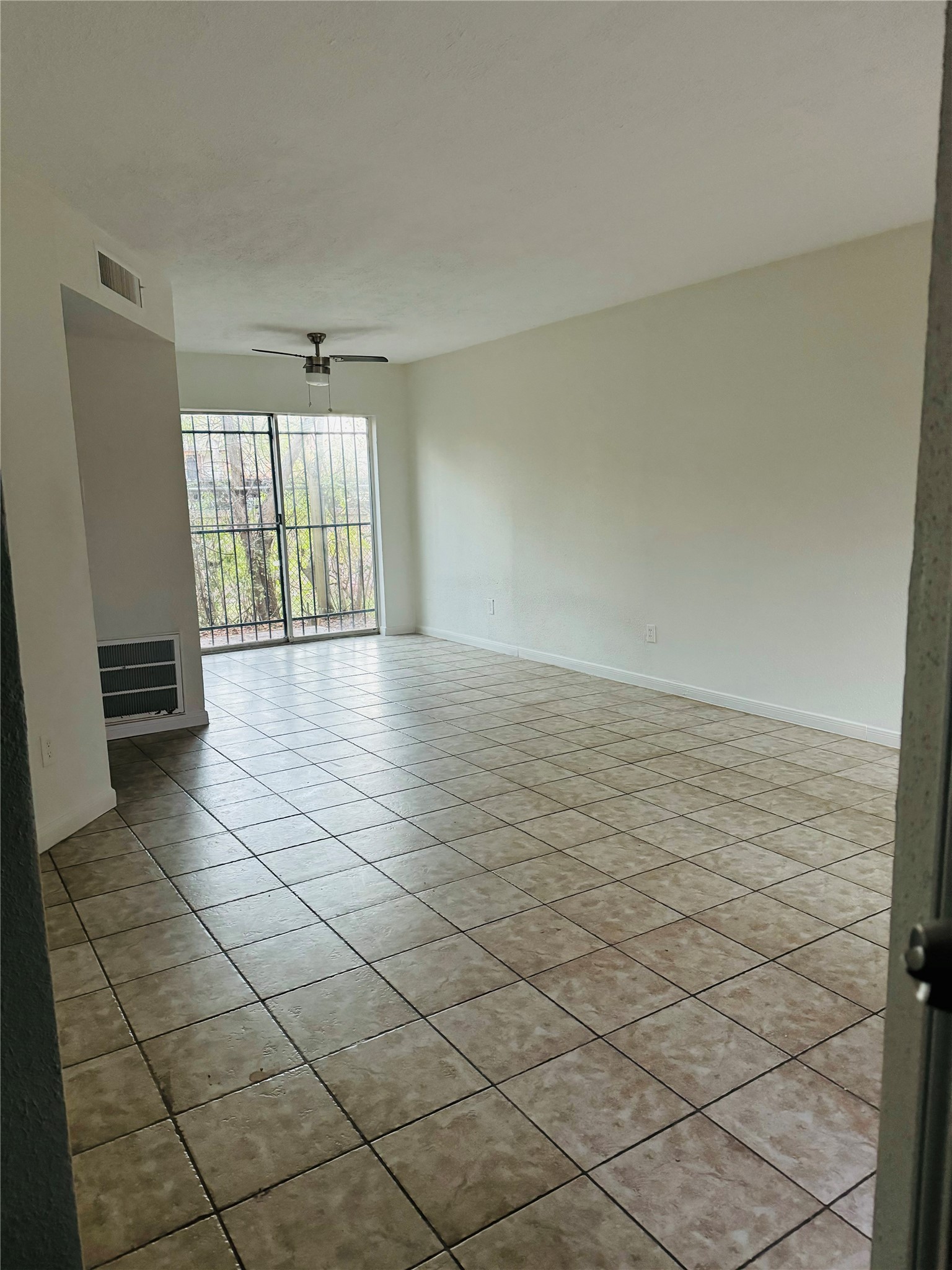 17210 Imperial Valley Drive 61 Property Photo 3